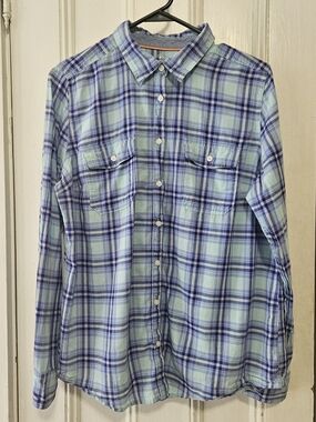 St. John's Bay Light Blue Navy Plaid Button-Down Lightweight Cotton Shirt Large